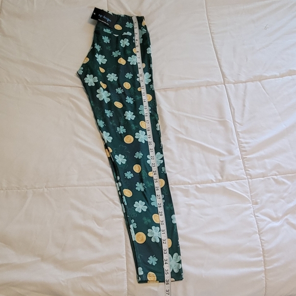 New! CP Designs St. Patrick's Day green & yellow four leaf clover leggings. O/S - Picture 3 of 4